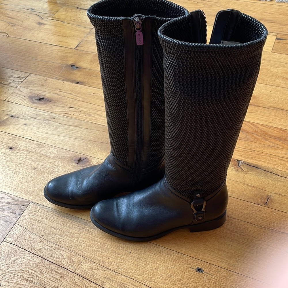 Beautiful black Blondo Aqua Project women’s knee-high boots.